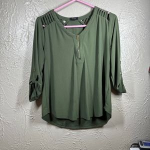 Mine Olive Green Zipper V-Neck 3/4 Sleeve Cut‎ Out Shoulder Women’s Size Medium